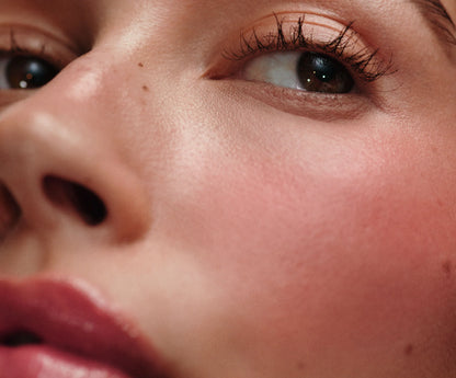 rhode pocket blush "freckle"